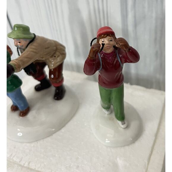 Department 56 Snow Village Finding The Bird’s Song - Picture 5 of 6